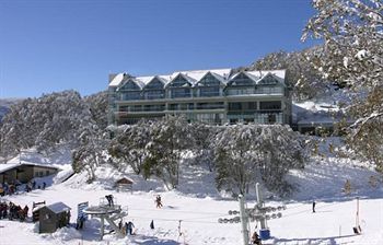 Country Club Resort