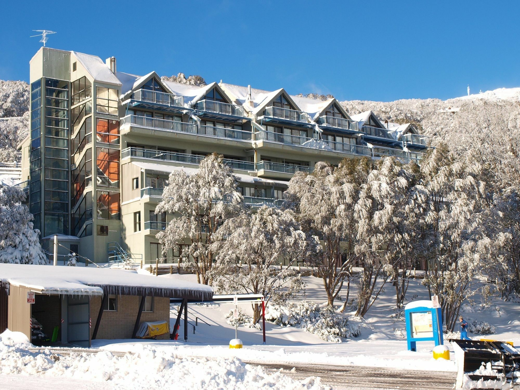 Country Club Resort Falls Creek